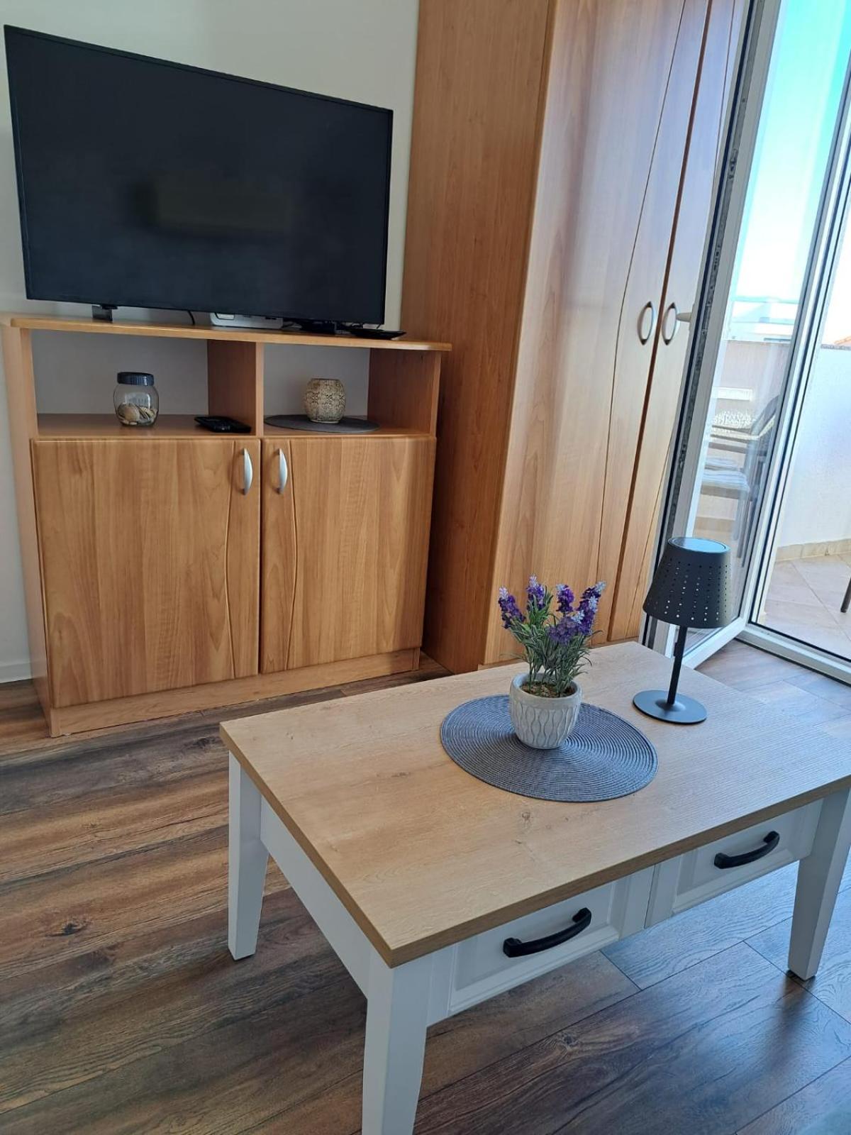 Apartment Marina - A7 *